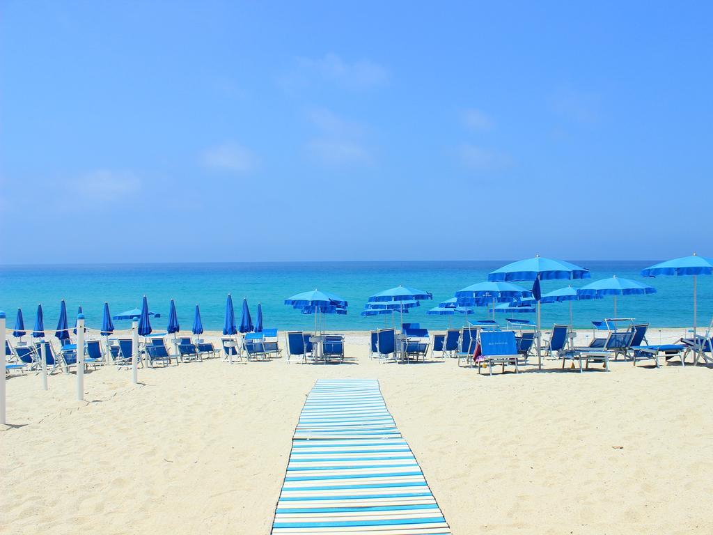 Blu Tropical Resort Zambrone Eksteriør bilde